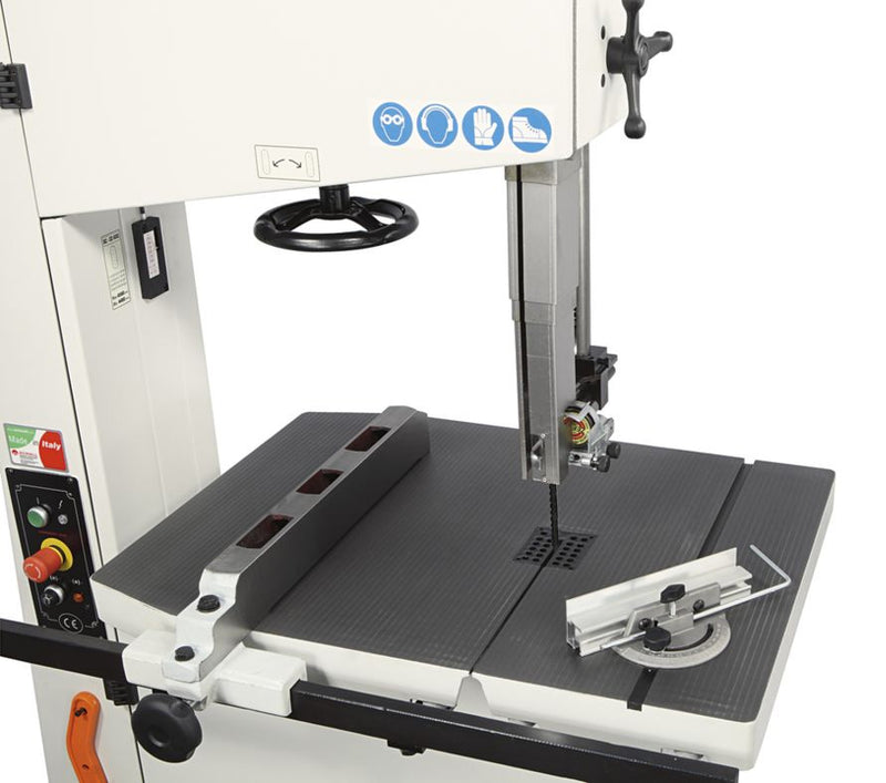 Telescopic protections with rack work to the blade-SCM MiniMax S45N
