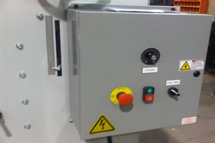 Control Panel and Thickness Adjustment
